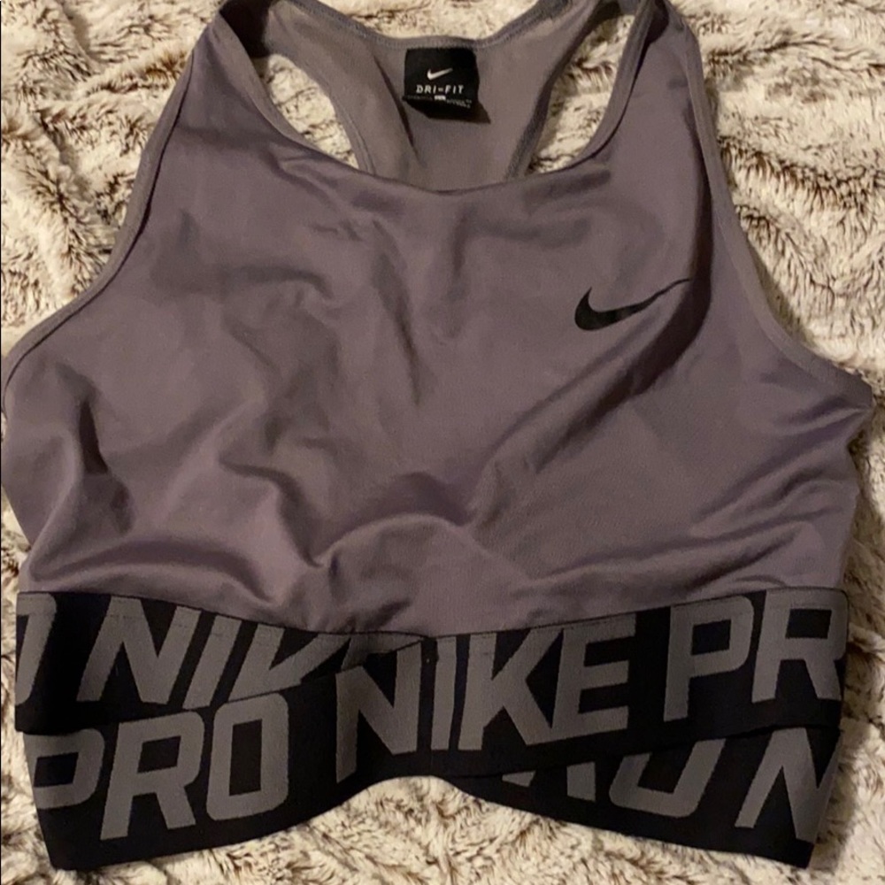 Nike crop
